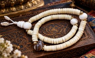 Antique Conch Shell 108 Mala